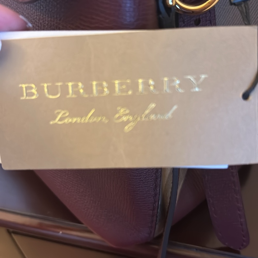 NWTGS Burberry Derby leather House Check medium Camberly tote - Picture 8 of 11